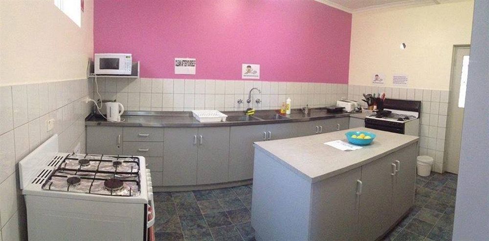 Albergue Port Adelaide Backpackers Exterior foto