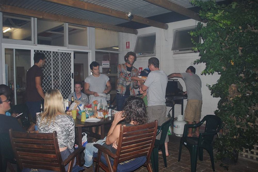 Albergue Port Adelaide Backpackers Exterior foto